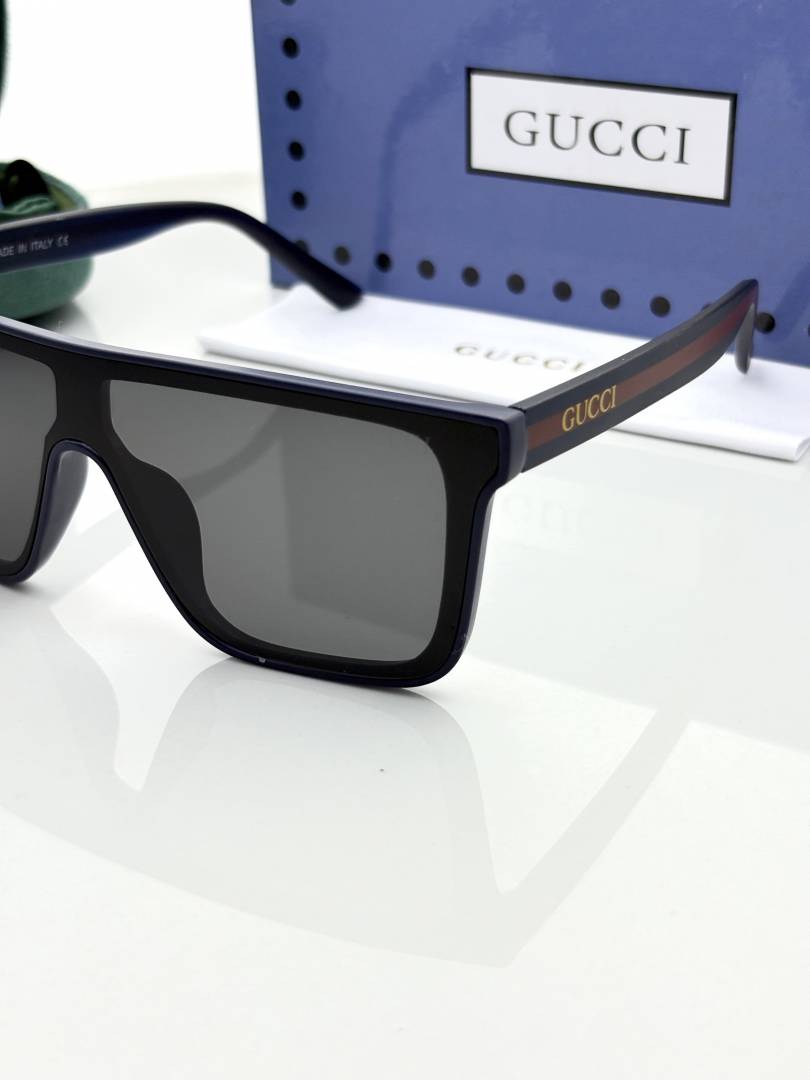 Gucci Sunglass