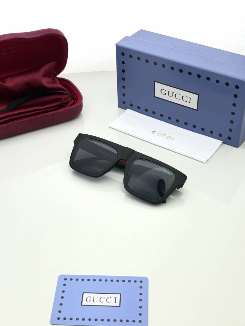 Gucci Sunglass