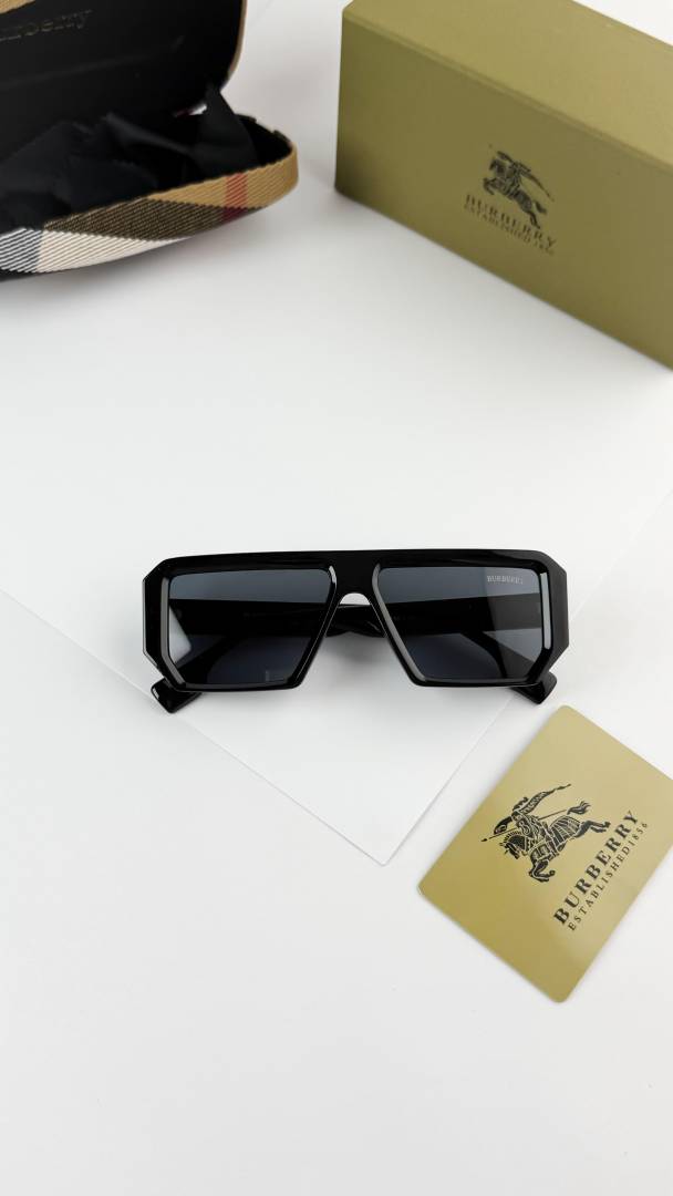 Burberry Sunglass