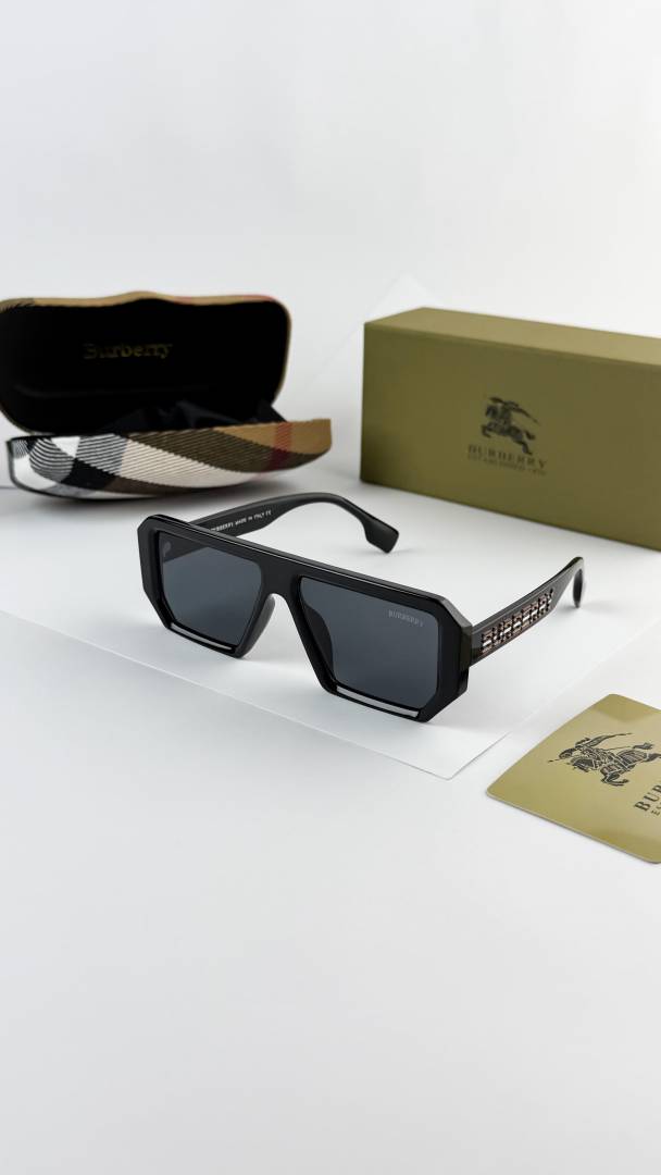 Burberry Sunglass